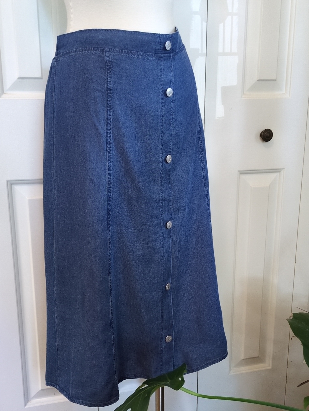Adrienne Vittadini Blue Button-Front Midi Denim Skirt
